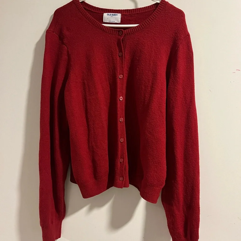 Old Navy SoSoft Crop Cardigan Sweater - Picture 2 of 4